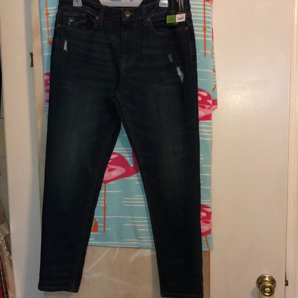 Men’s dark wash skinny jeans